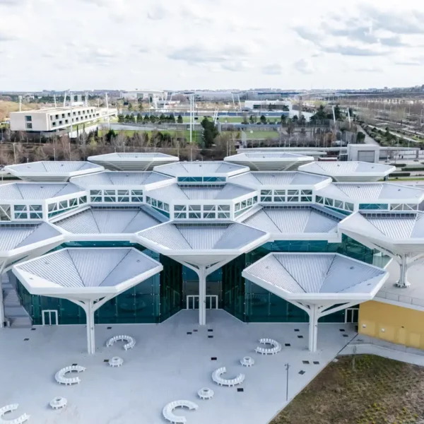 Kalzip_IntValdeb_by_VictordelaFuente_web - 12 Kalzip_IntValdeb_by_VictordelaFuente_web - 12